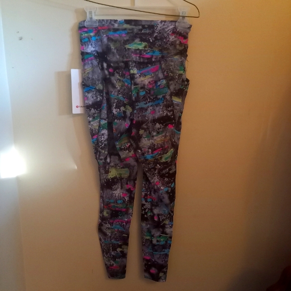 COPY - Lululemon leggings size 6 - Picture 3 of 5